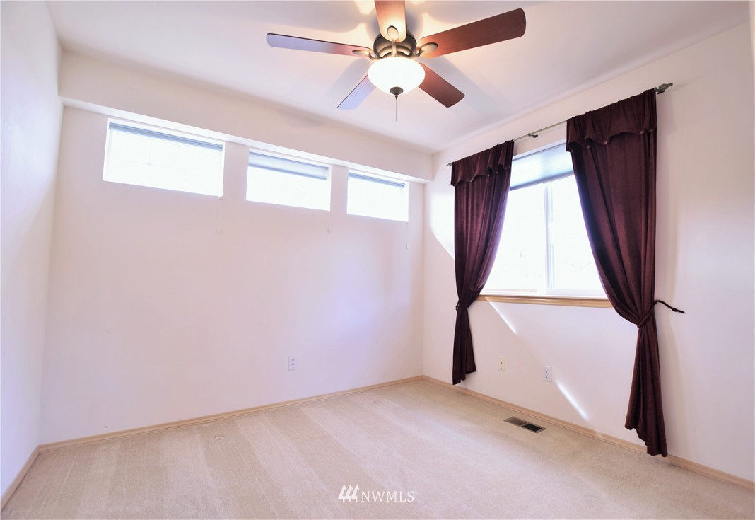 752 Bremerton Place Northeast Renton, WA 98059 - Photo 13 of 21 Gallery Image 13