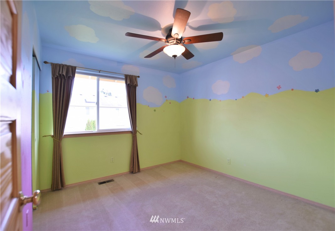 752 Bremerton Place Northeast Renton, WA 98059 - Photo 14 of 21 Gallery Image 14