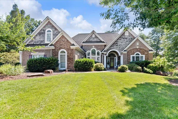 $749,900 | 1044 Grand Oaks Drive, Forest, VA 24551