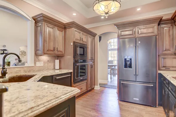 $749,900 | 1044 Grand Oaks Drive, Forest, VA 24551