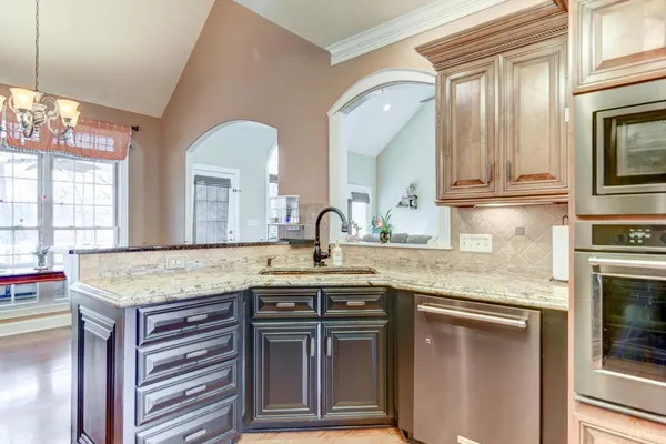 $749,900 | 1044 Grand Oaks Drive, Forest, VA 24551