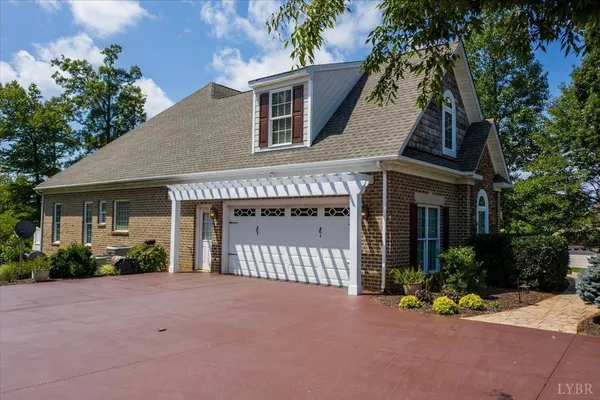 $749,900 | 1044 Grand Oaks Drive, Forest, VA 24551