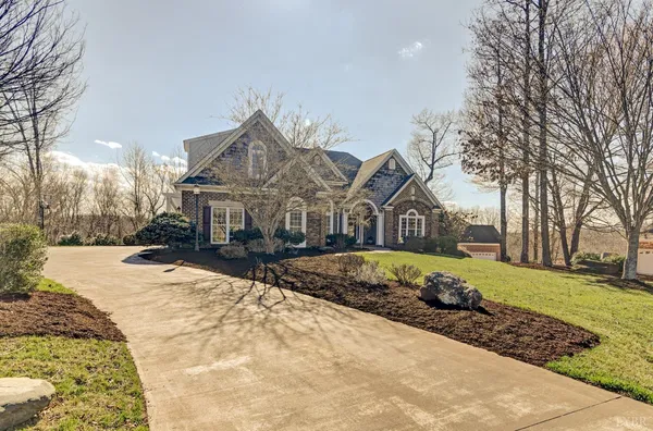 $749,900 | 1044 Grand Oaks Drive, Forest, VA 24551