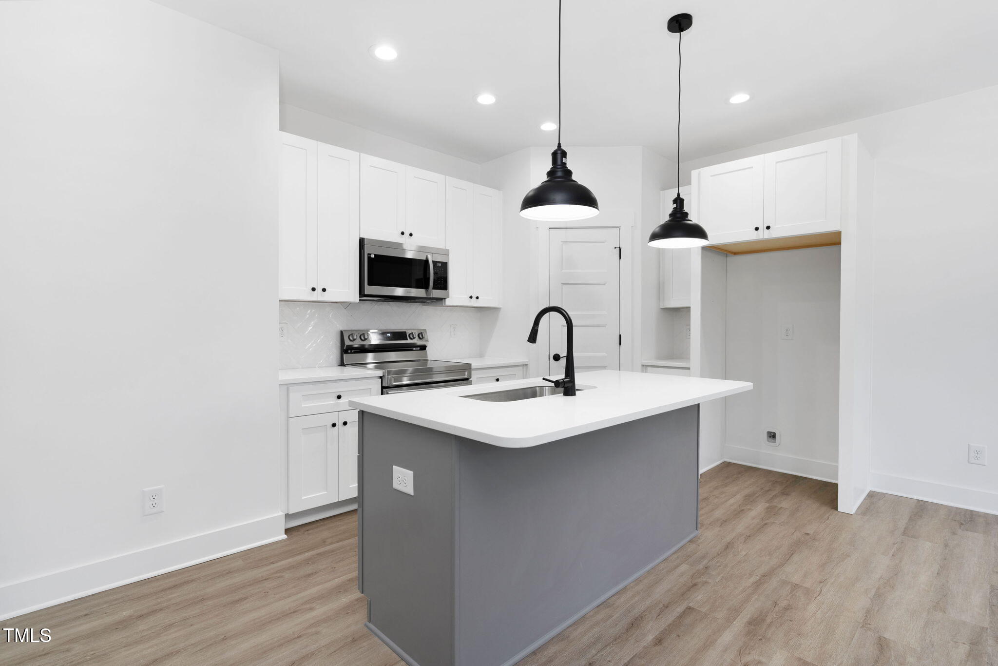 331 Roxboro Street Haw River, NC 27258 - Photo 8 of 39 16-web-or-mls-331-roxboro-st