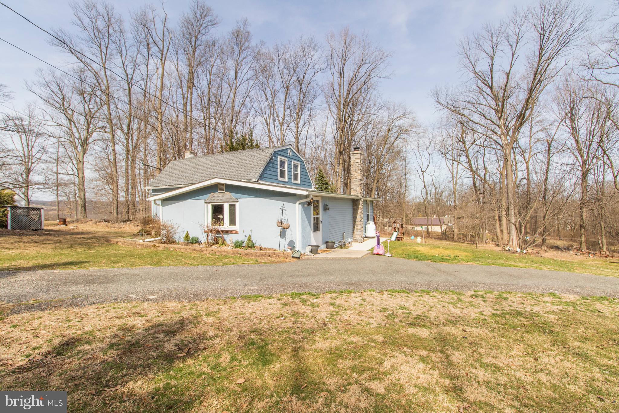 421 Weinsteiger Road Bechtelsville, PA 19505 - Photo 2 of 45 Gallery Image 2