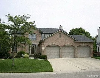 $500,000 | 43002 Brookstone Drive, Novi, MI 48377