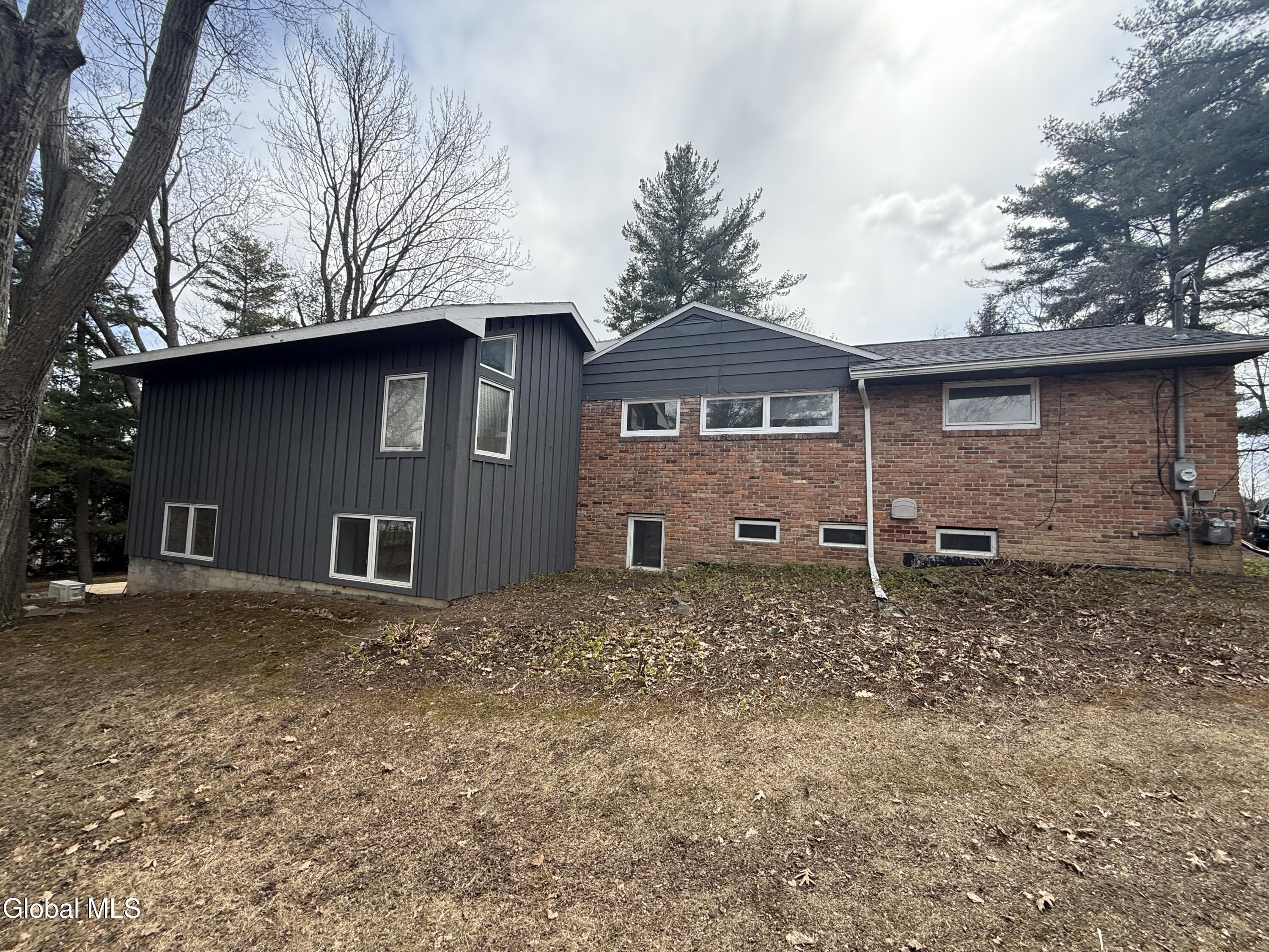 2080 Van Antwerp Road Niskayuna, NY 12309 - Photo 3 of 35 IMG_3849