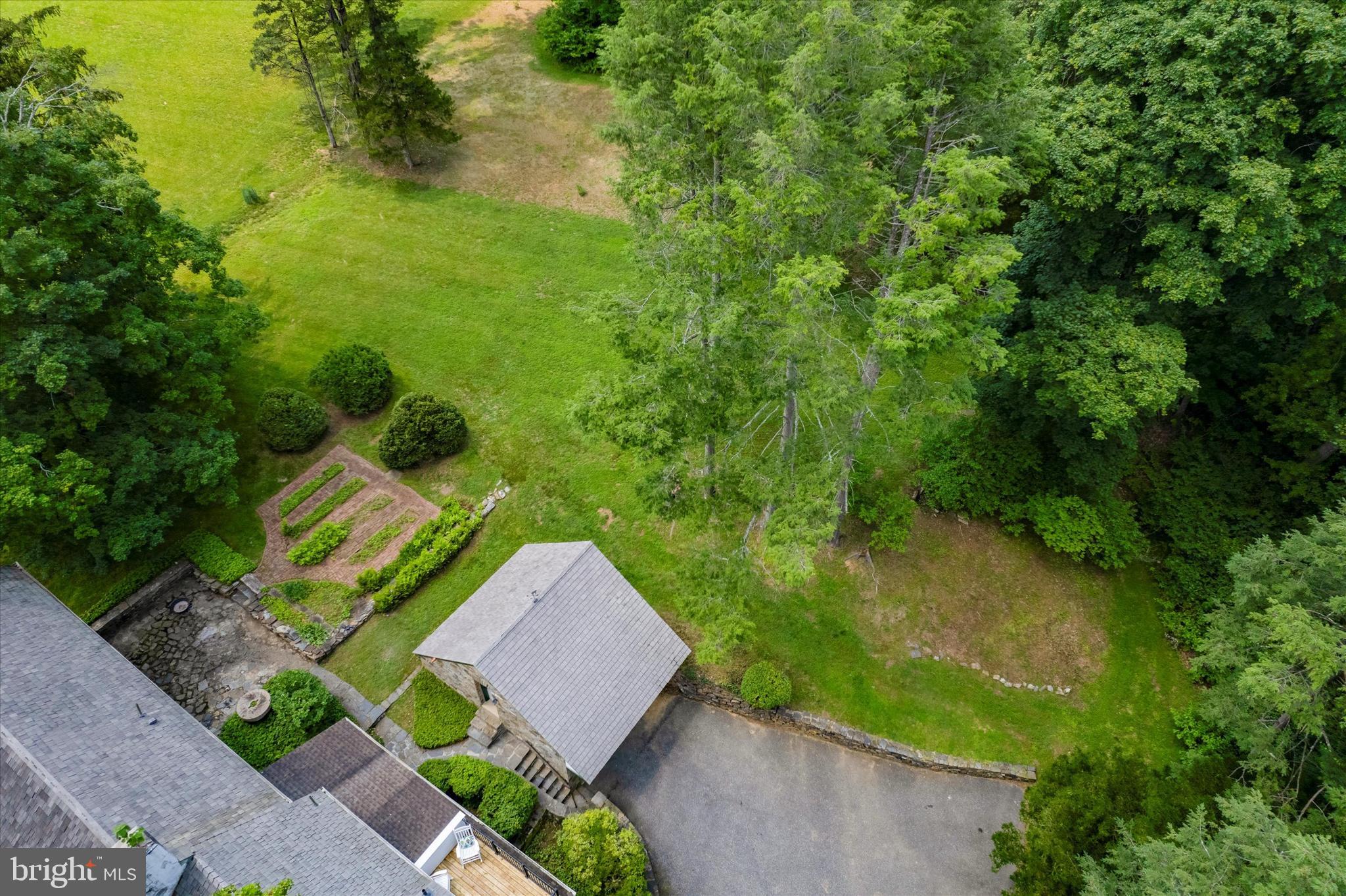 2358 Valley Road Huntingdon Valley, PA 19006 - Photo 39 of 47