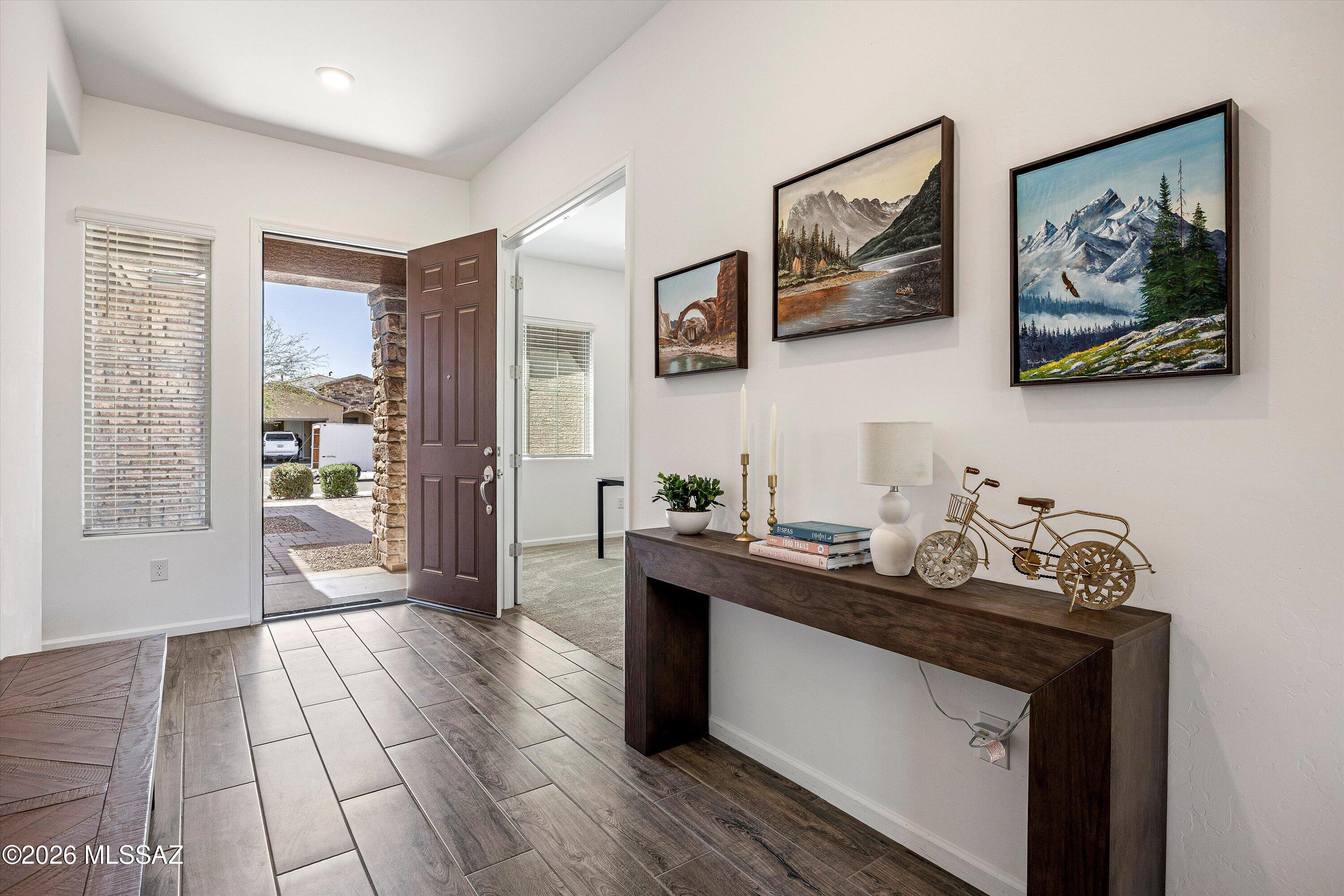 5196 West Ridgemont Court Tucson, AZ 85742 - Photo 5 of 46 Foyer
