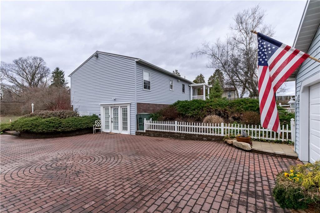 428 Bute Road Uniontown, PA 15401 - Photo 3 of 25