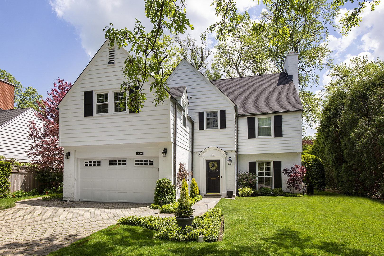 1028 Pawnee Road Wilmette, IL 60091 - Photo 1 of 29