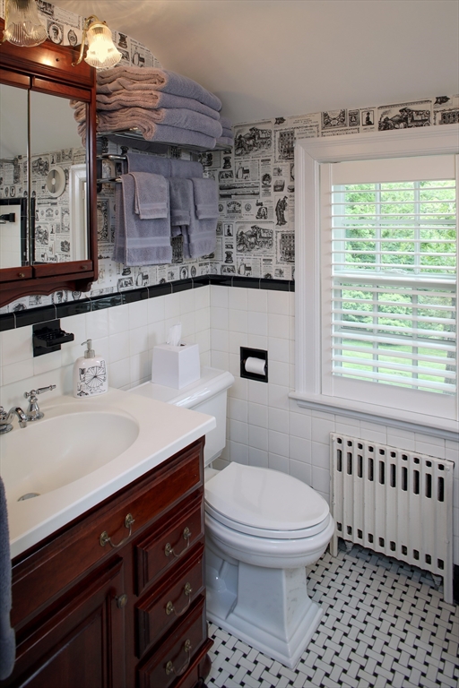 12 Rockwood Road Hingham, MA 02043 - Photo 23 of 40