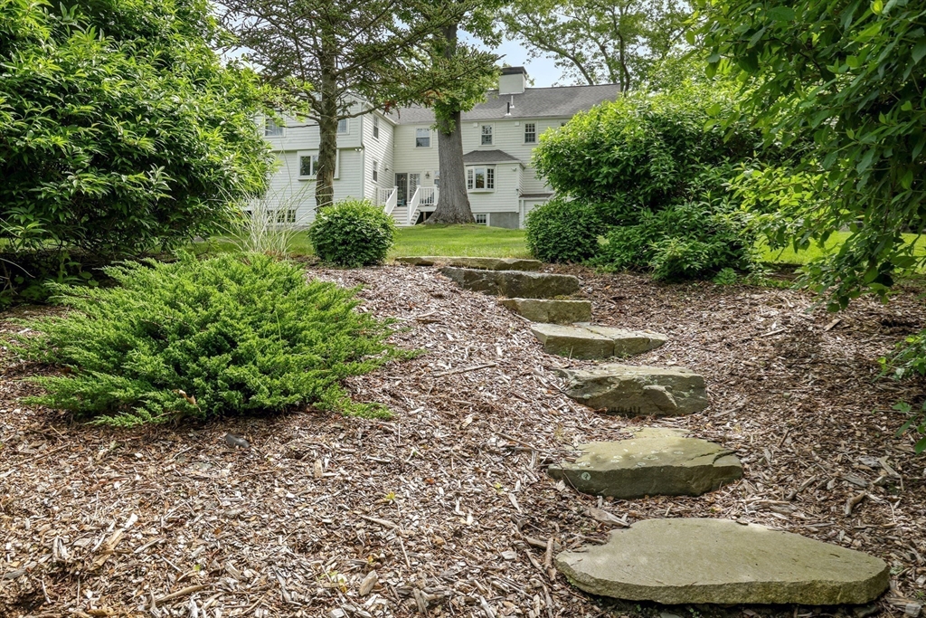 12 Rockwood Road Hingham, MA 02043 - Photo 34 of 40