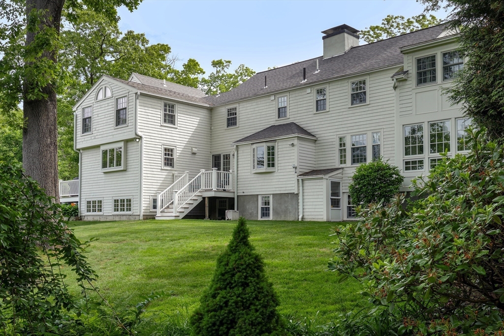 12 Rockwood Road Hingham, MA 02043 - Photo 4 of 40