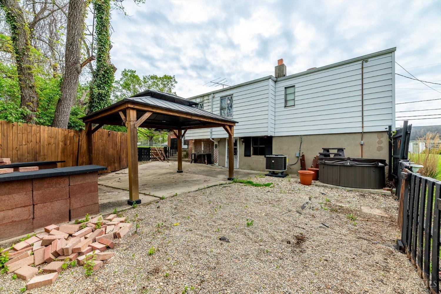 7719 Daleview Road Cincinnati, OH 45247 - Photo 28 of 33