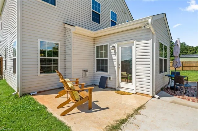 $423,500 | 104 Red Maple Way, King, NC 27021