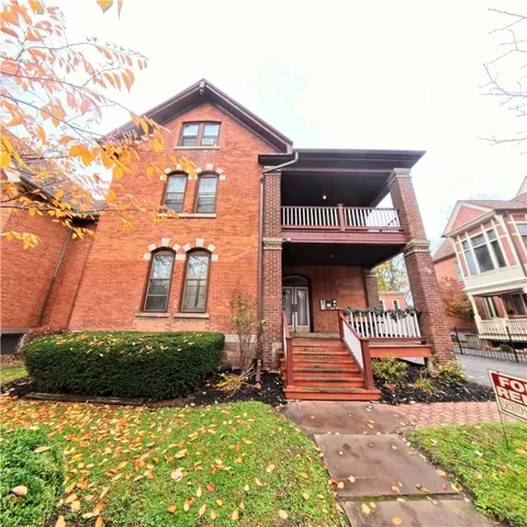 $1,750 | 14 Atkinson Street, Unit 5, Rochester, NY 14608