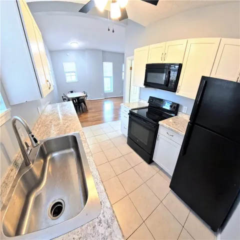 $1,750 | 14 Atkinson Street, Unit 5, Rochester, NY 14608