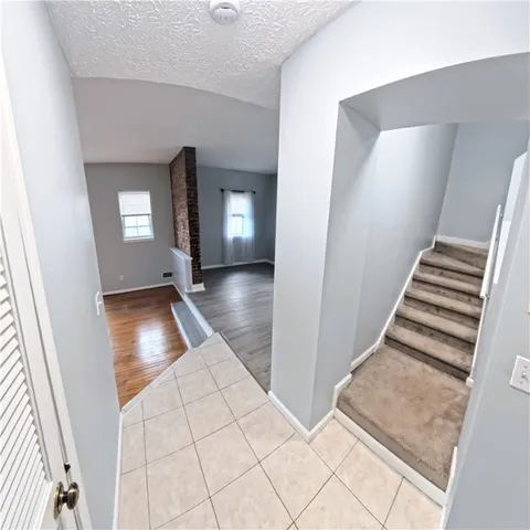 $1,750 | 14 Atkinson Street, Unit 5, Rochester, NY 14608