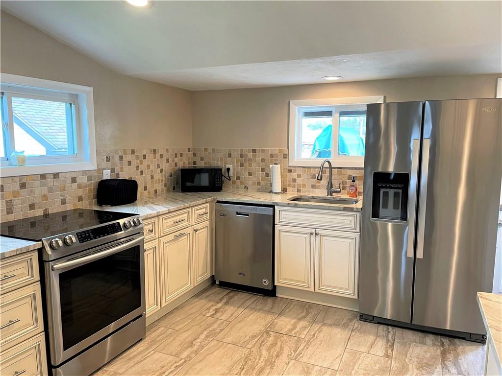 110 McGovern Road Houston, PA 15342 - Photo 3 of 22 Gallery Image 3