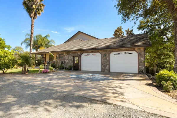 $1,450,000 | 45 Lighthouse Lane, Bangor, CA 95901