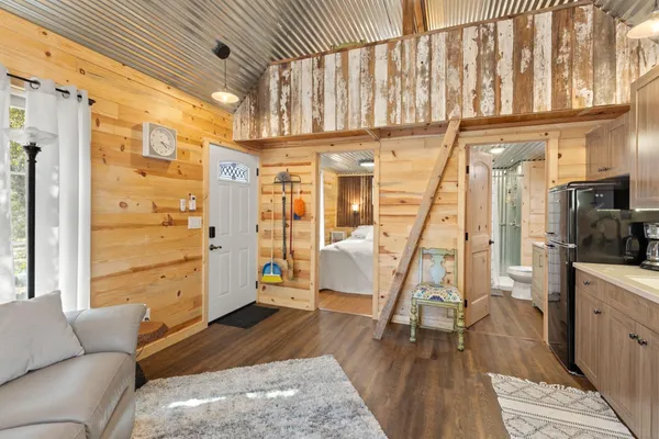 $1,450,000 | 45 Lighthouse Lane, Bangor, CA 95901