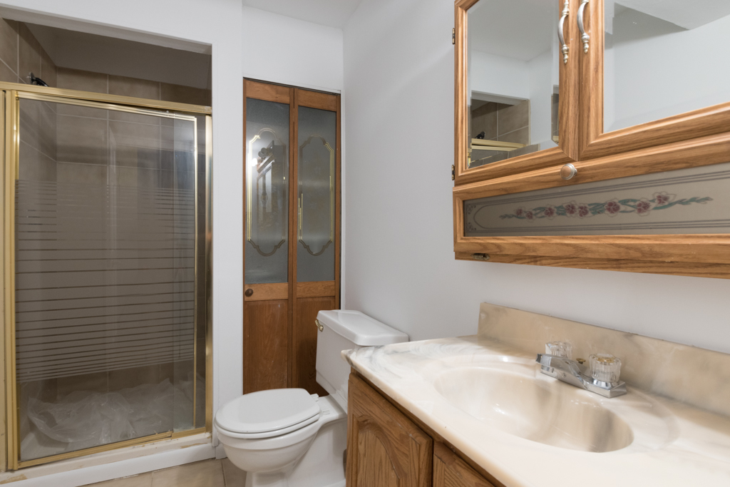 2117 Old Elm Road Lindenhurst, IL 60046 - Photo 13 of 16