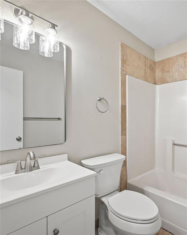 10123 Steele Road Kansas City, KS 66111 - Photo 14 of 19