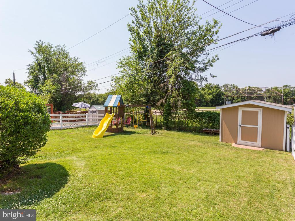 1220 Ten Oaks Road Baltimore, MD 21227 - Photo 75 of 87 Gallery Image 75