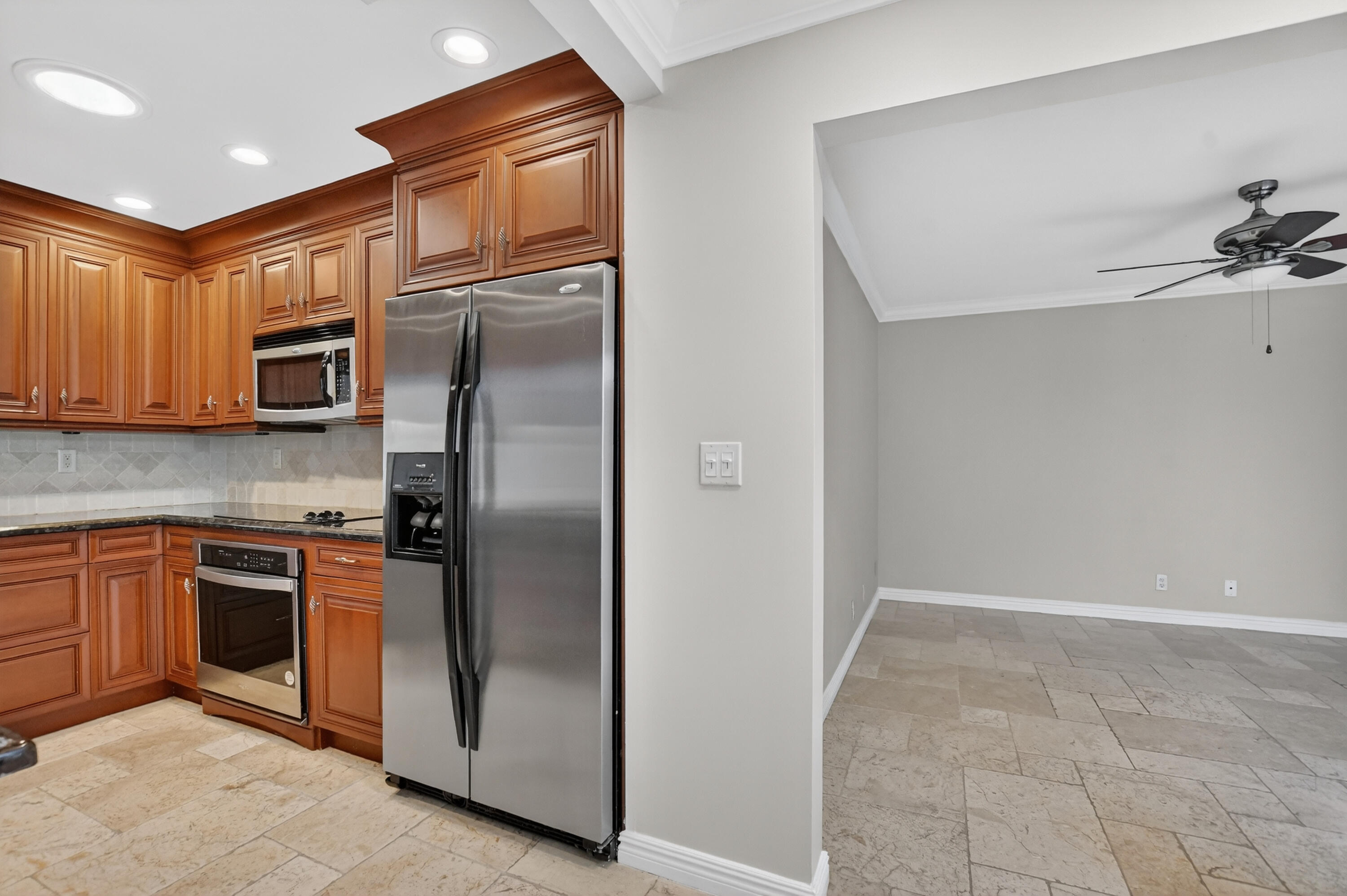 6815 Consolata Street Boca Raton, FL 33433 - Photo 15 of 40 KITCHEN