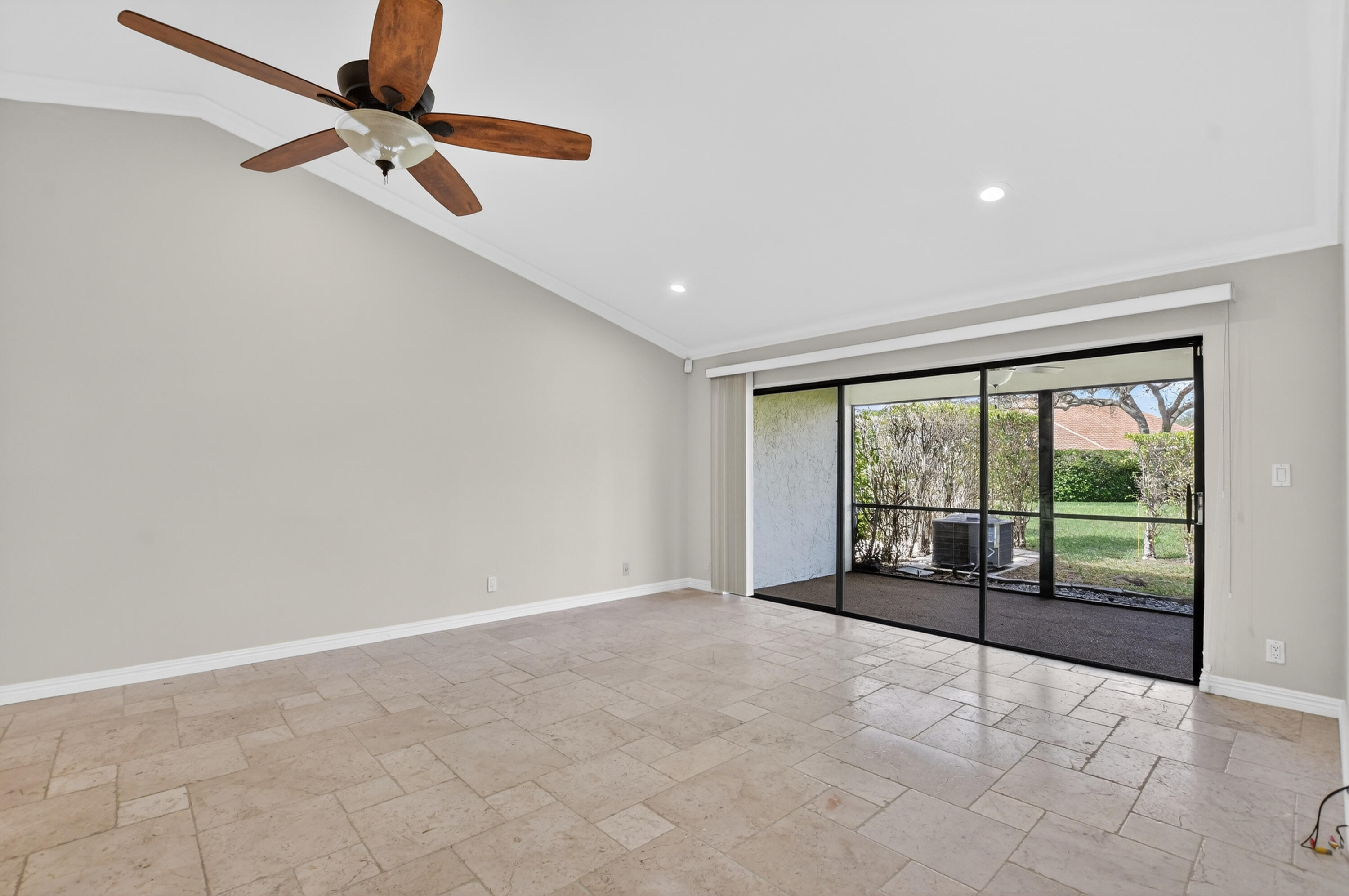 6815 Consolata Street Boca Raton, FL 33433 - Photo 10 of 40 GREAT ROOM