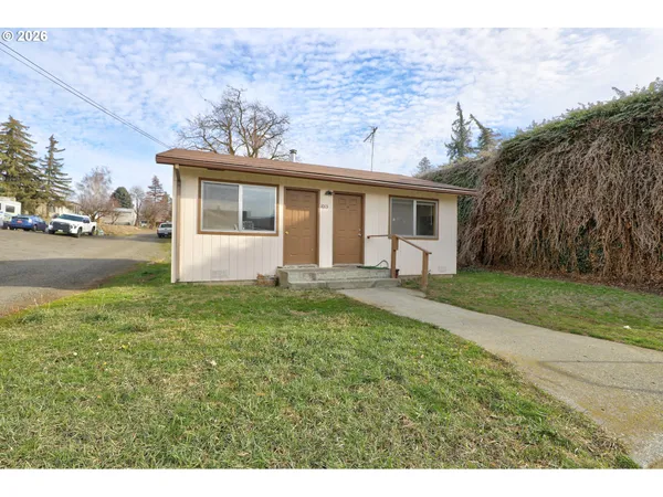 $99,900 | 1013 Clark Street, Wasco, OR 97065