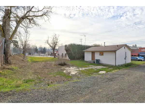 $99,900 | 1013 Clark Street, Wasco, OR 97065