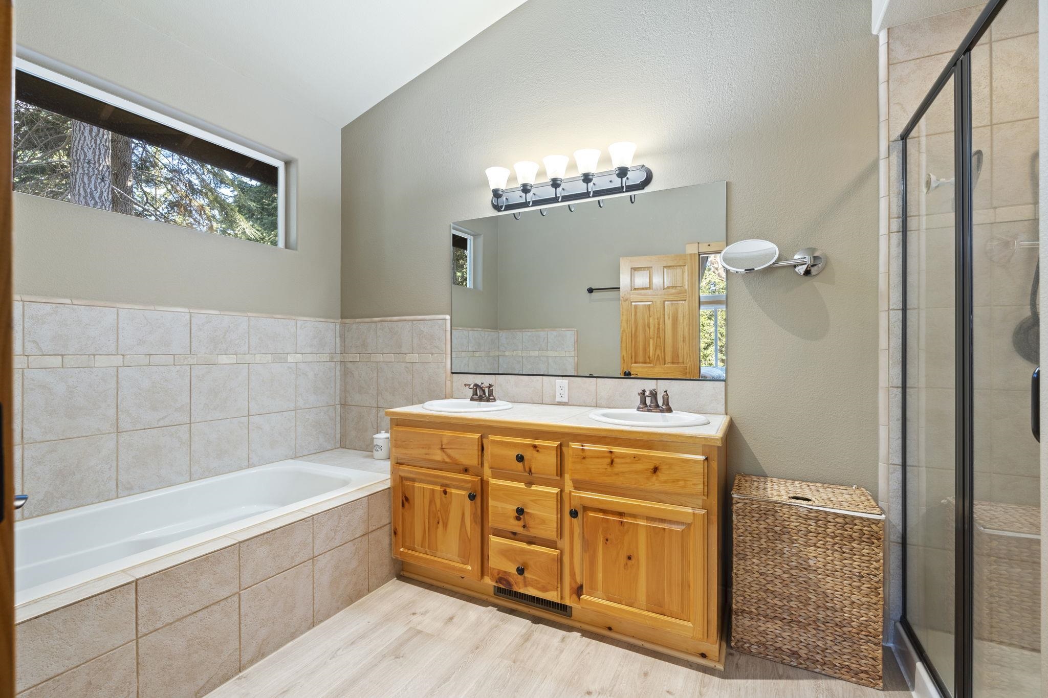 11852 Brookstone Drive Truckee, CA 96161 - Photo 17 of 20