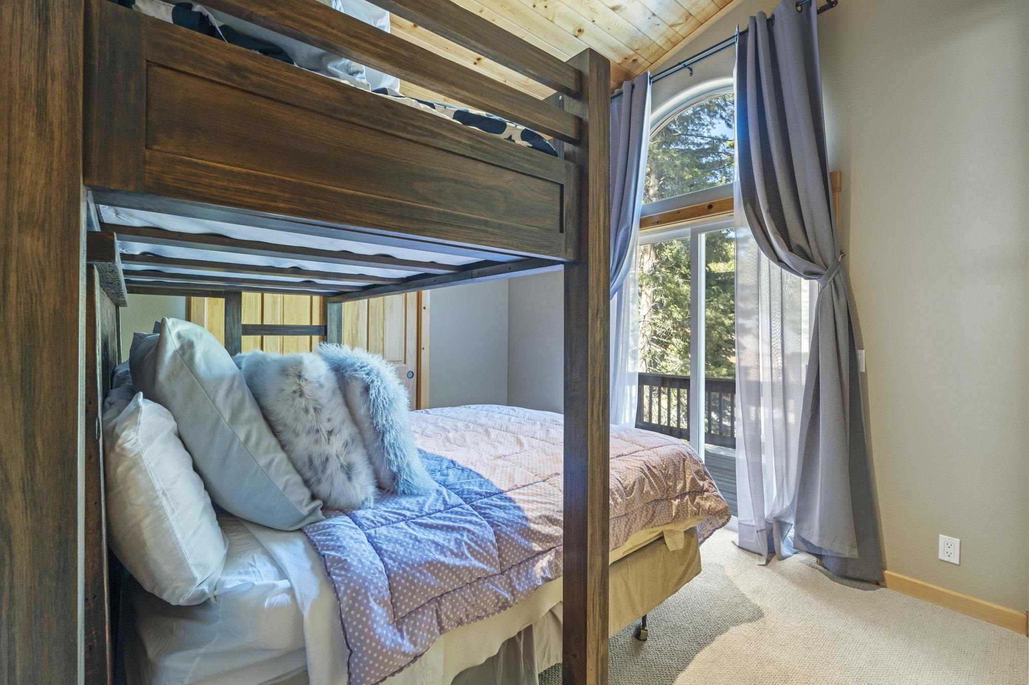 11852 Brookstone Drive Truckee, CA 96161 - Photo 18 of 20