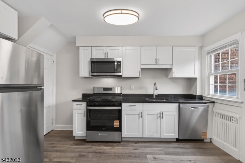 180 Summit Avenue, Unit F Summit, NJ 07901 - Photo 2 of 15