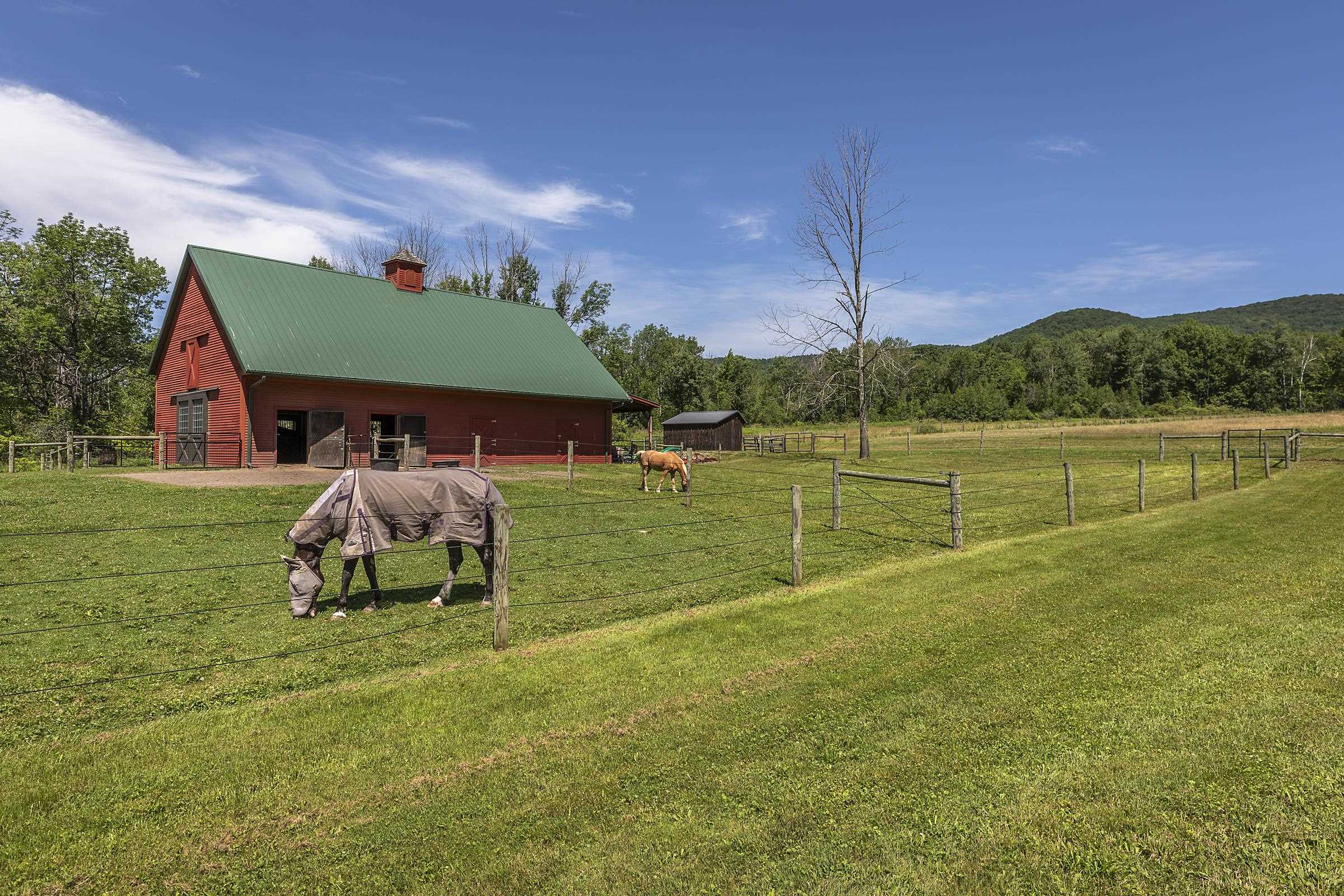 1268 Myers Road Shaftsbury, VT 05262 - Photo 7 of 60