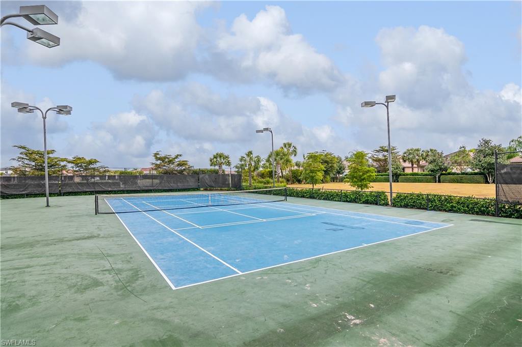 2022 Fairmont Lane Naples, FL 34120 - Photo 27 of 33 a view of a basket ball ground