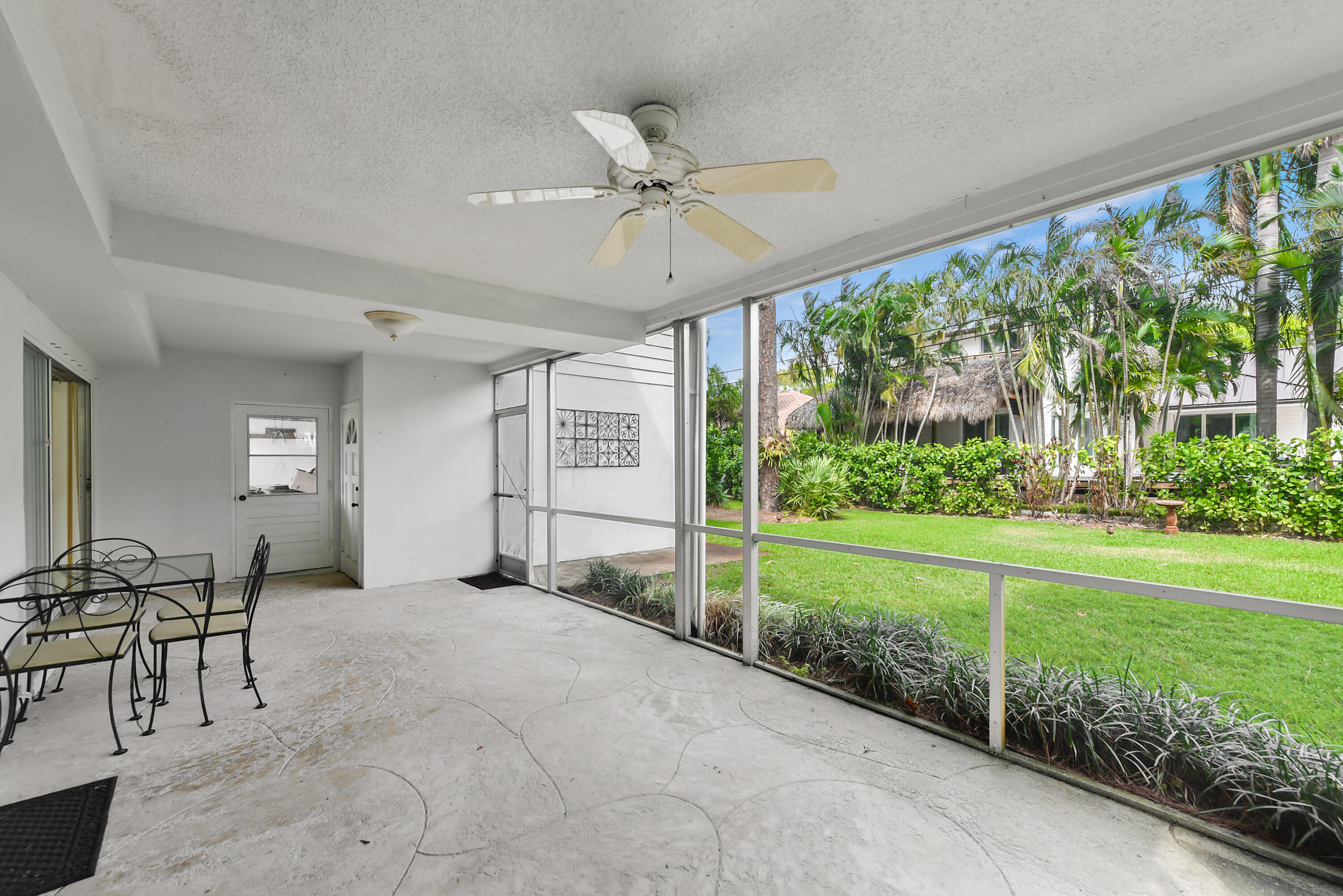 324 River Drive Tequesta, FL 33469 - Photo 13 of 28 Screened Patio