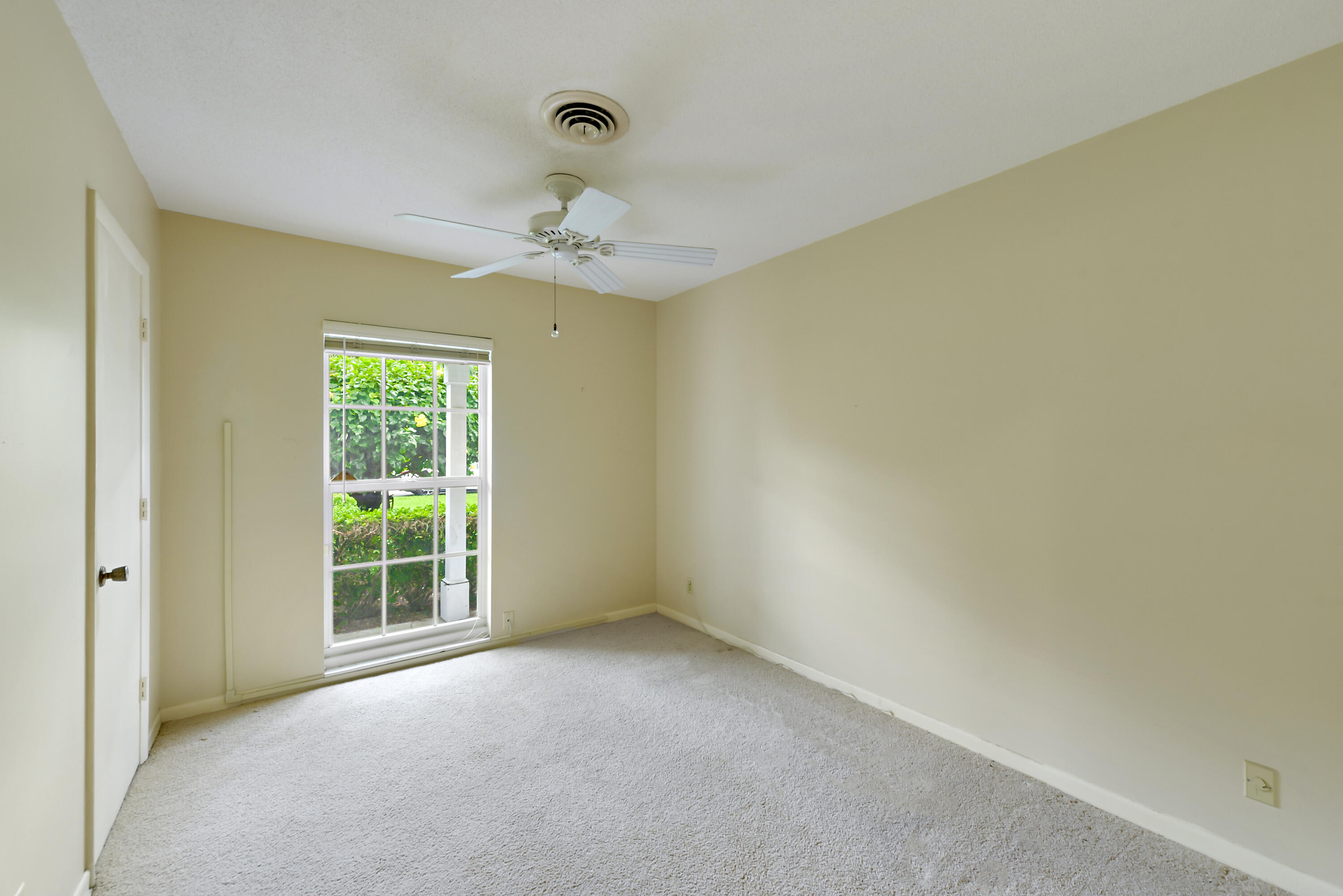 324 River Drive Tequesta, FL 33469 - Photo 16 of 28 3rd Bedroom