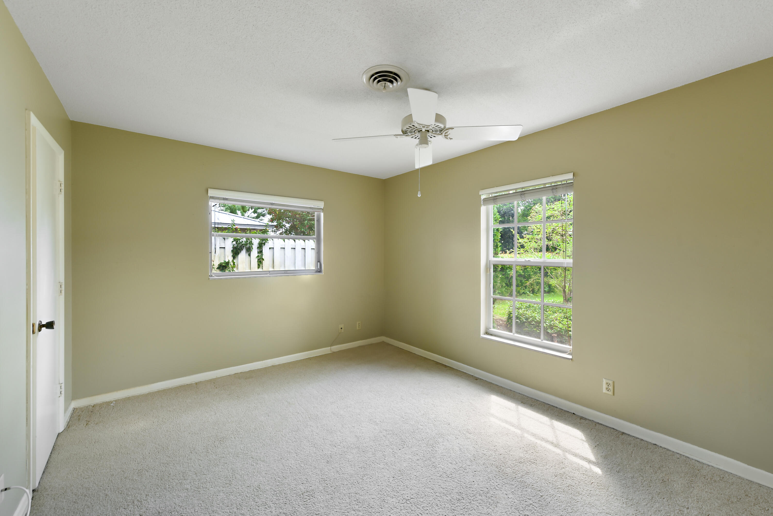 324 River Drive Tequesta, FL 33469 - Photo 17 of 28 2nd Bedroom