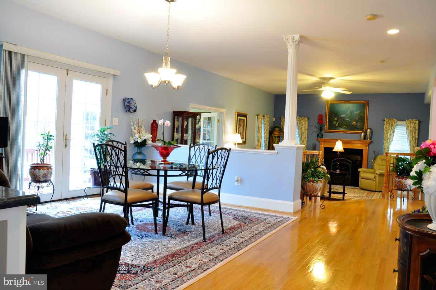 2009 Sullivan Lane Silver Spring, MD 20906 - Photo 4 of 30 Breakfast area