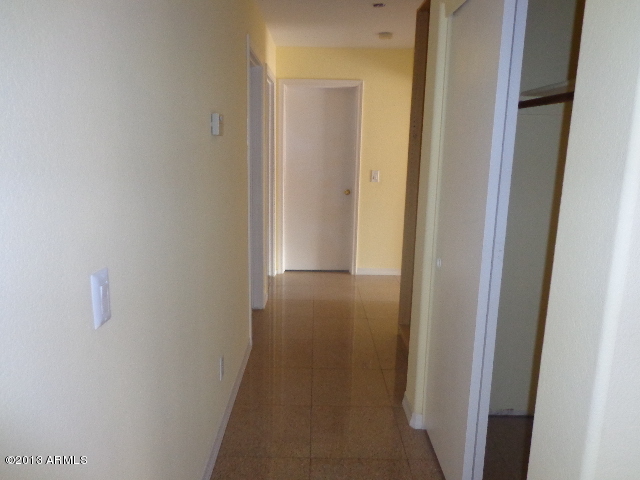 1839 East Apollo Road Phoenix, AZ 85042 - Photo 8 of 44 Hallway