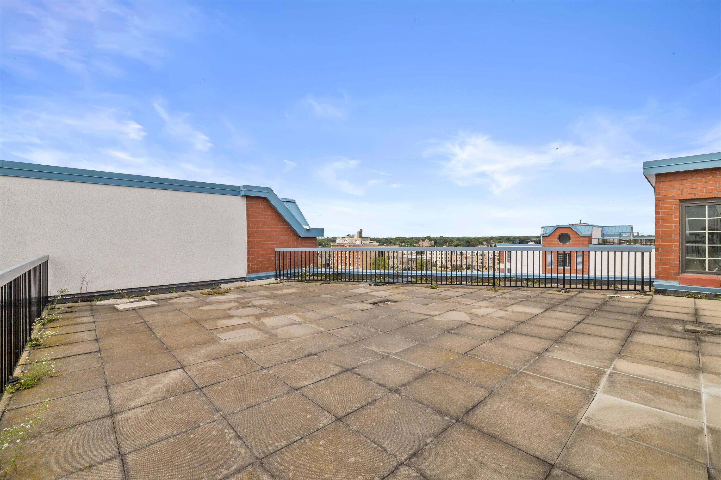 333 Lake Avenue, Unit 807 Racine, WI 53403 - Photo 57 of 57 Overlooking City