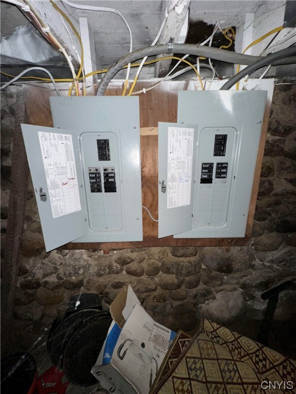 417 Kirkpatrick Street Syracuse, NY 13208 - Photo 8 of 13