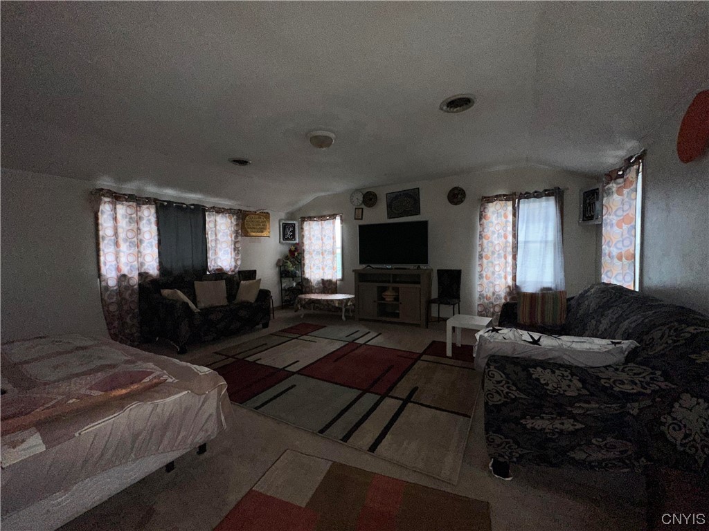 417 Kirkpatrick Street Syracuse, NY 13208 - Photo 9 of 13