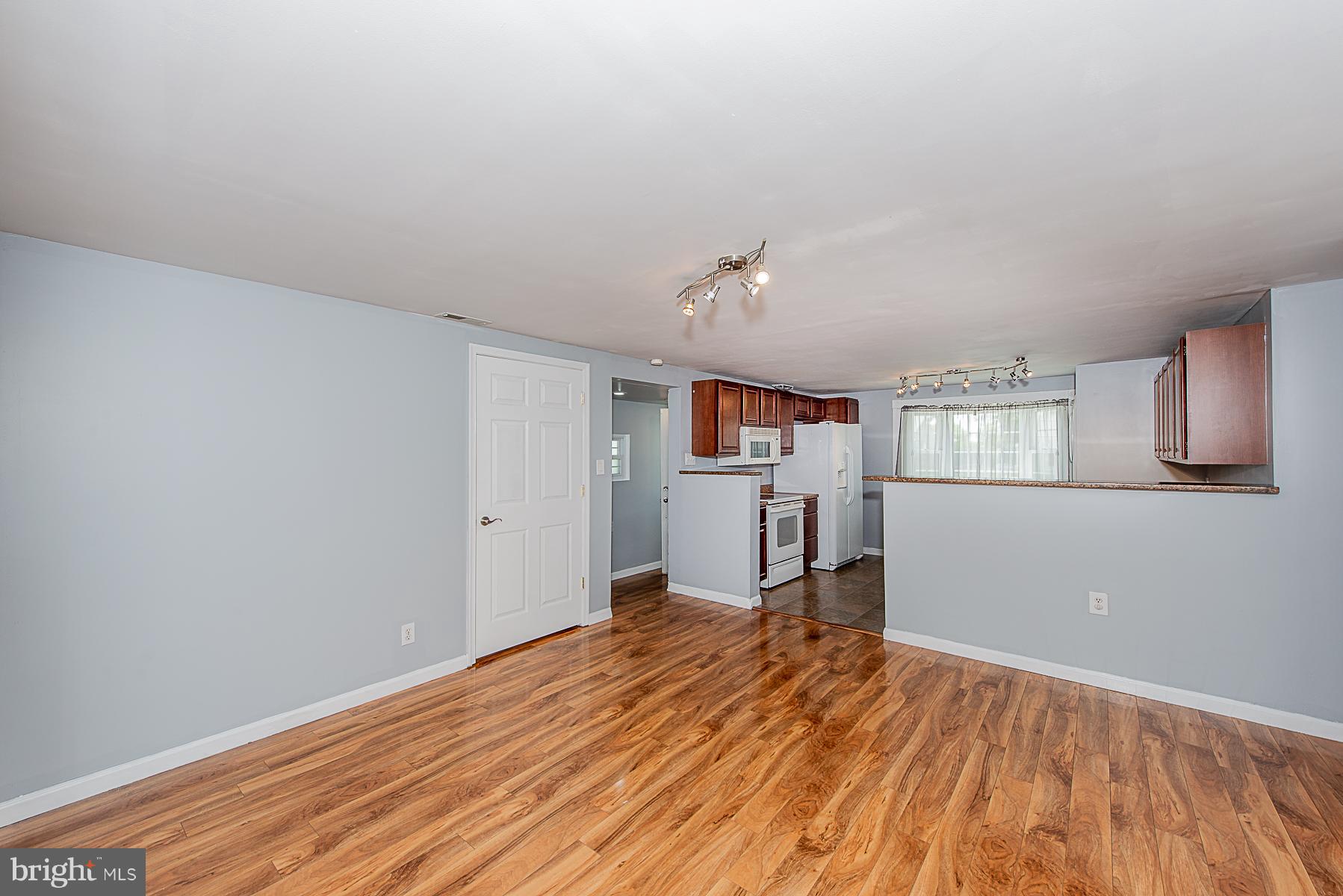 2413 Brunswick Road Baltimore, MD 21227 - Photo 10 of 30 Dining Room