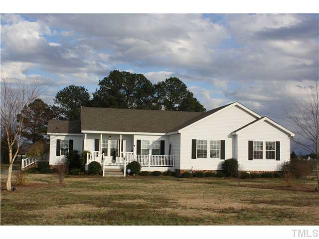 925 Quarterhorse Road Princeton, NC 27569 - Photo 2 of 21 LOTS OF BEAUTIFUL LANDSCAPING AND FENCED IN BACK YARD