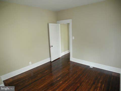 126 West Edgevale Road Baltimore, MD 21225 - Photo 14 of 29 Bedroom