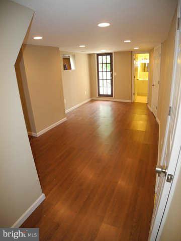126 West Edgevale Road Baltimore, MD 21225 - Photo 17 of 29 Family Room